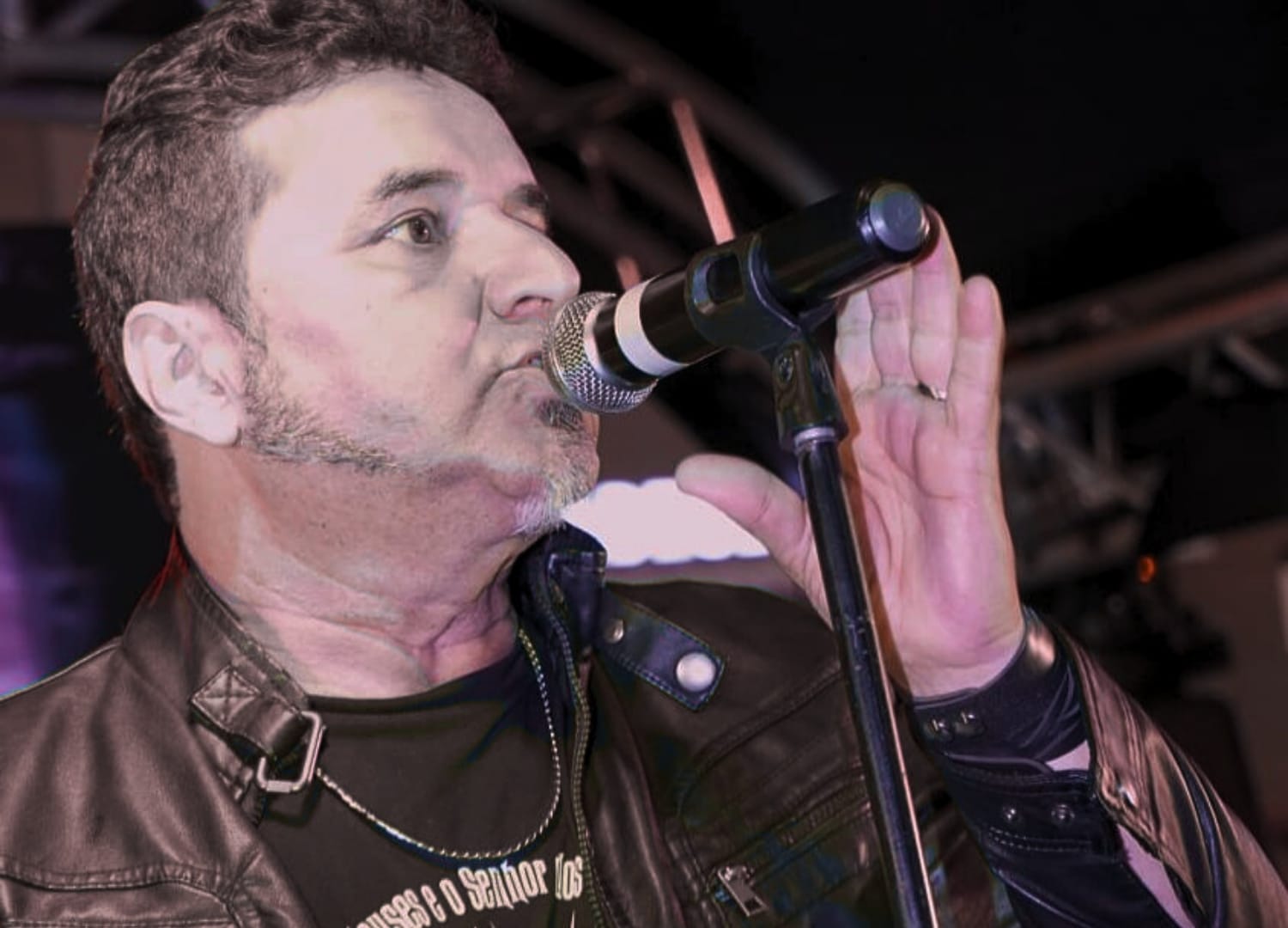 O cantor Jota T. Foto: Divulgação.