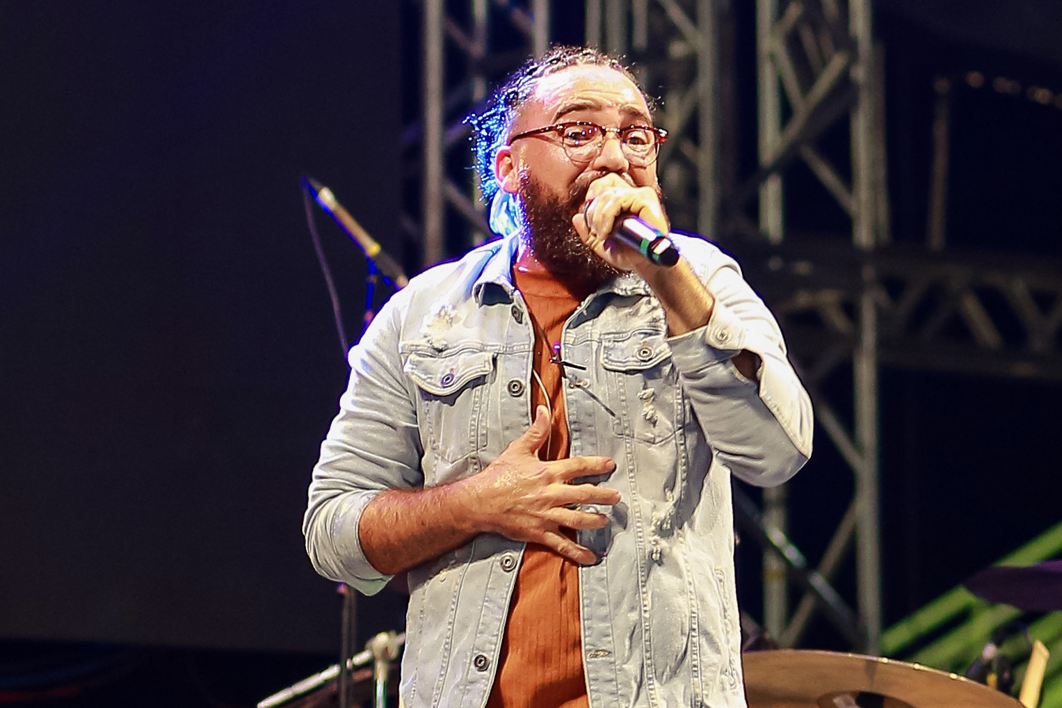 O cantor Jhonny Salvação na Marcha pra Jesus de Manaus em 2025. Foto: Divulgação.