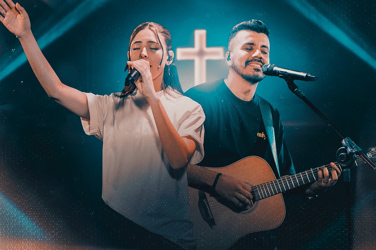 O cantor gospel Stefanno Dias e a cantora Tawane Ricelly. Foto: Divulgação.