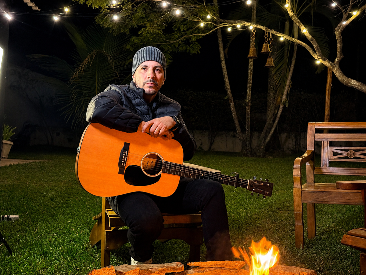 O cantor Stéfanno Dias. Foto: Divulgação.