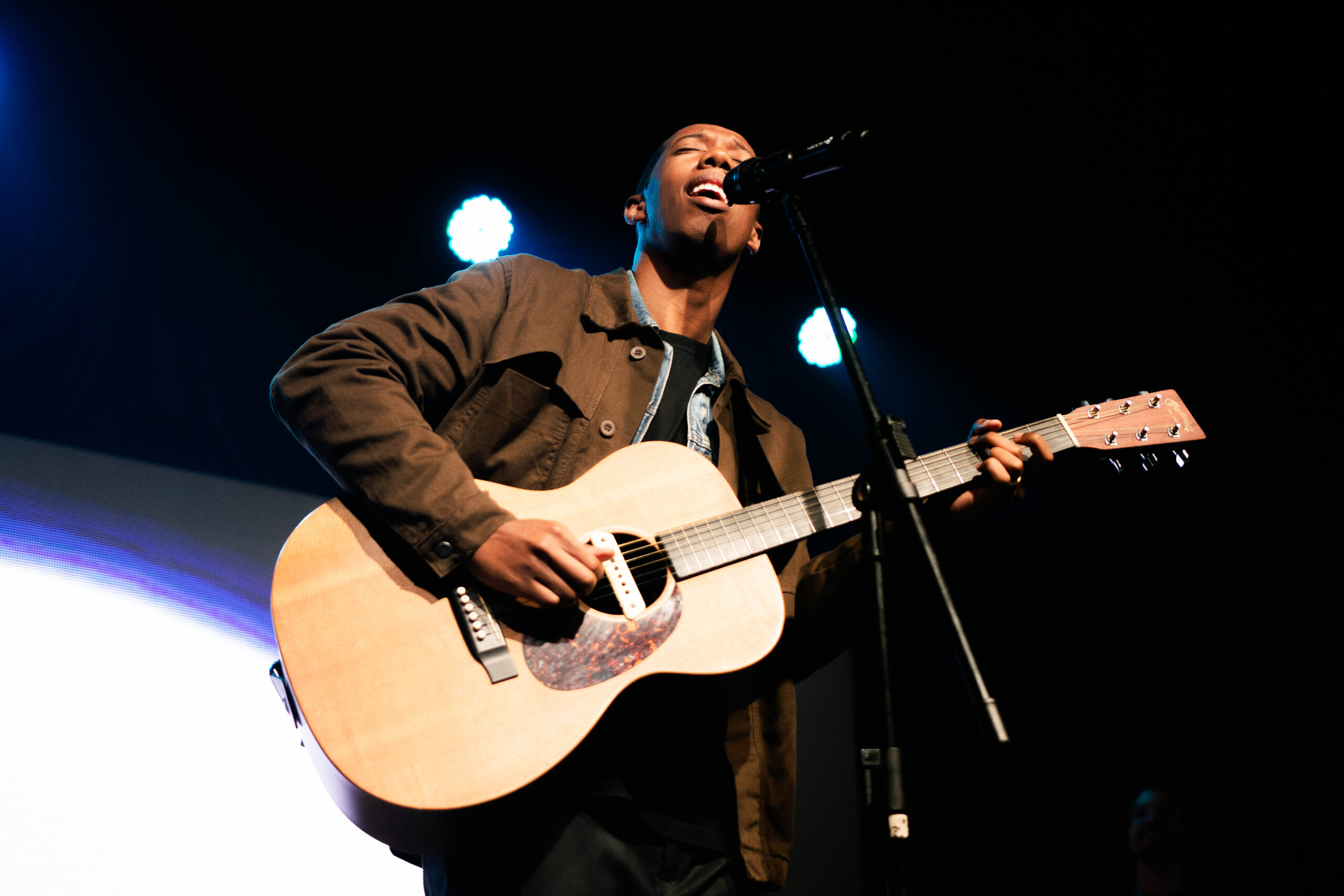 O cantor gospel João Teixeira. Foto: Divulgação.